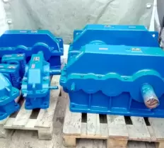 Редуктор 1цзу 250-200-21 фото