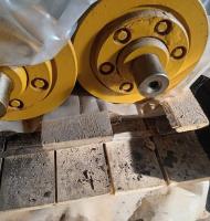 Каток опорный 240-21-000-07СБ Каток опорный 240-21-000-07СБ