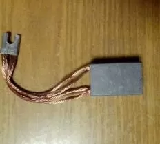 Щетка меднографитовая МГ-4 20х32х50 чертеж Щетка меднографитовая МГ-4 20х32х50 чертеж