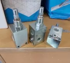 Предохранительный клапан VMP 1/2 (10-180 BAR) фото