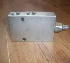 Клапан тормозной 001.265.OXO.A КС-65713-1 чертеж