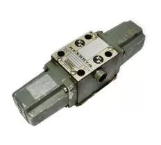 Распределительный клапан 4WE 8 D 2.0/OF W 220-50 NZ 4 