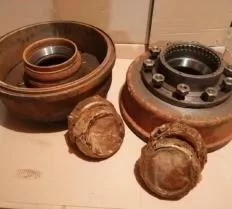 Ступица колеса (гладким барабаном, 2 подшипника) (АЗ УРАЛ) 4320-3103002-11 Урал чертеж